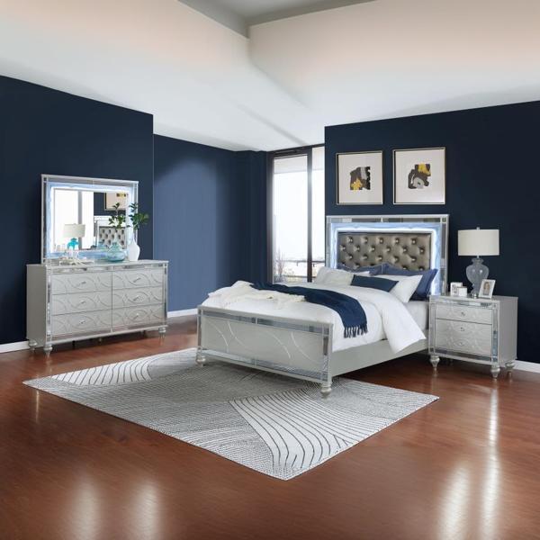 Gunnison Eastern King Bedroom Set - Silver Metallic - 4-Piece 